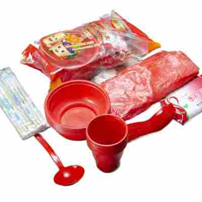 一次性碗筷餐具套装红色办酒席结婚宴席家用婚庆餐具一整套碗杯勺