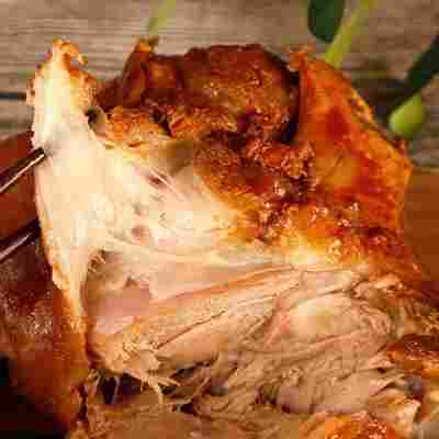 厂家五香脱骨肘子肉红烧蹄髈猪腿真空包装即食250g特价无骨卤味品